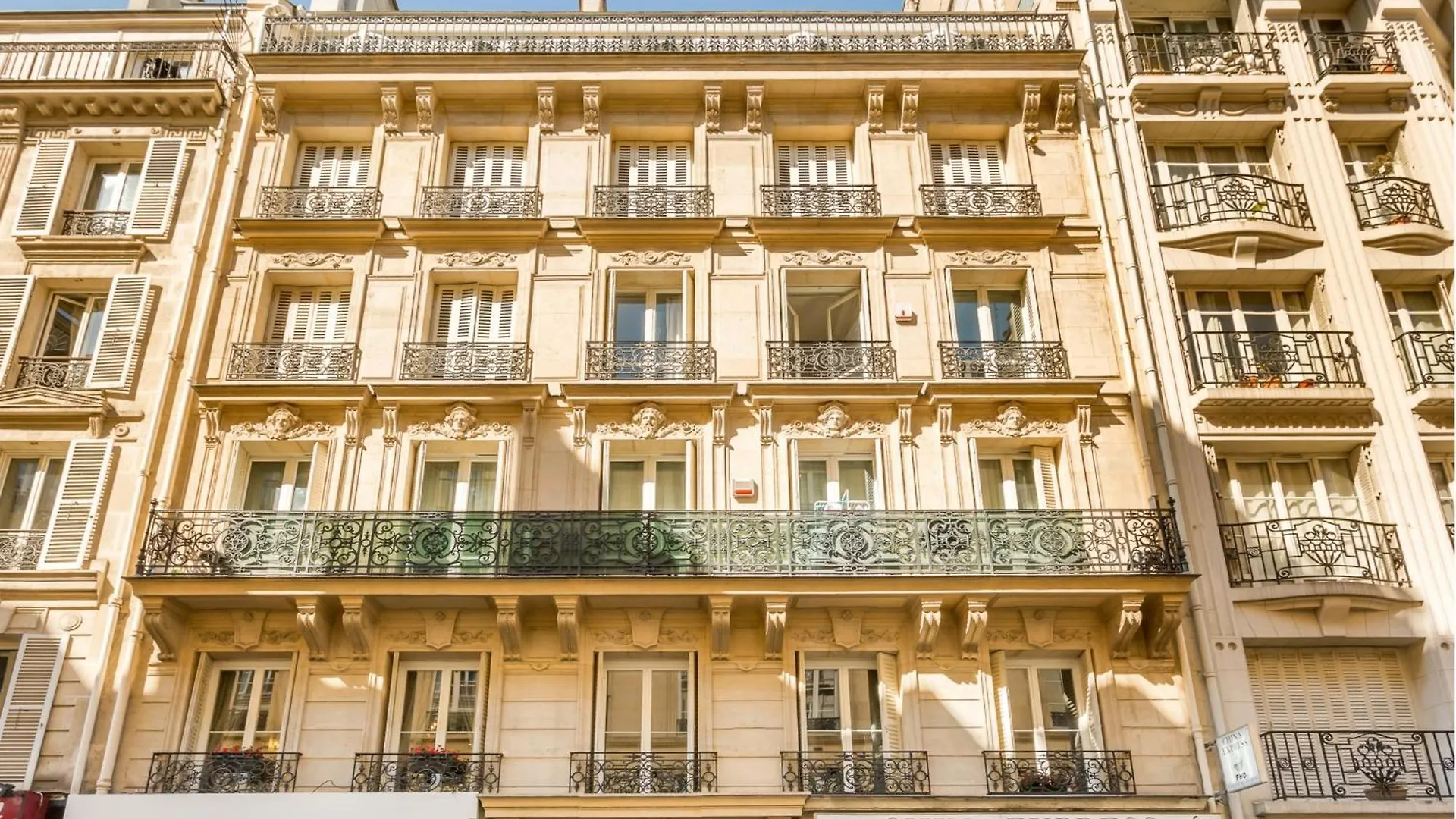 Apartment Merveil - Luxury Suite -Champs Elysees-Ponthieu II Paris