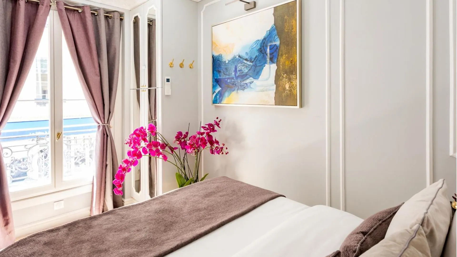 Merveil - Luxury Suite -Champs Elysees-Ponthieu II Paris